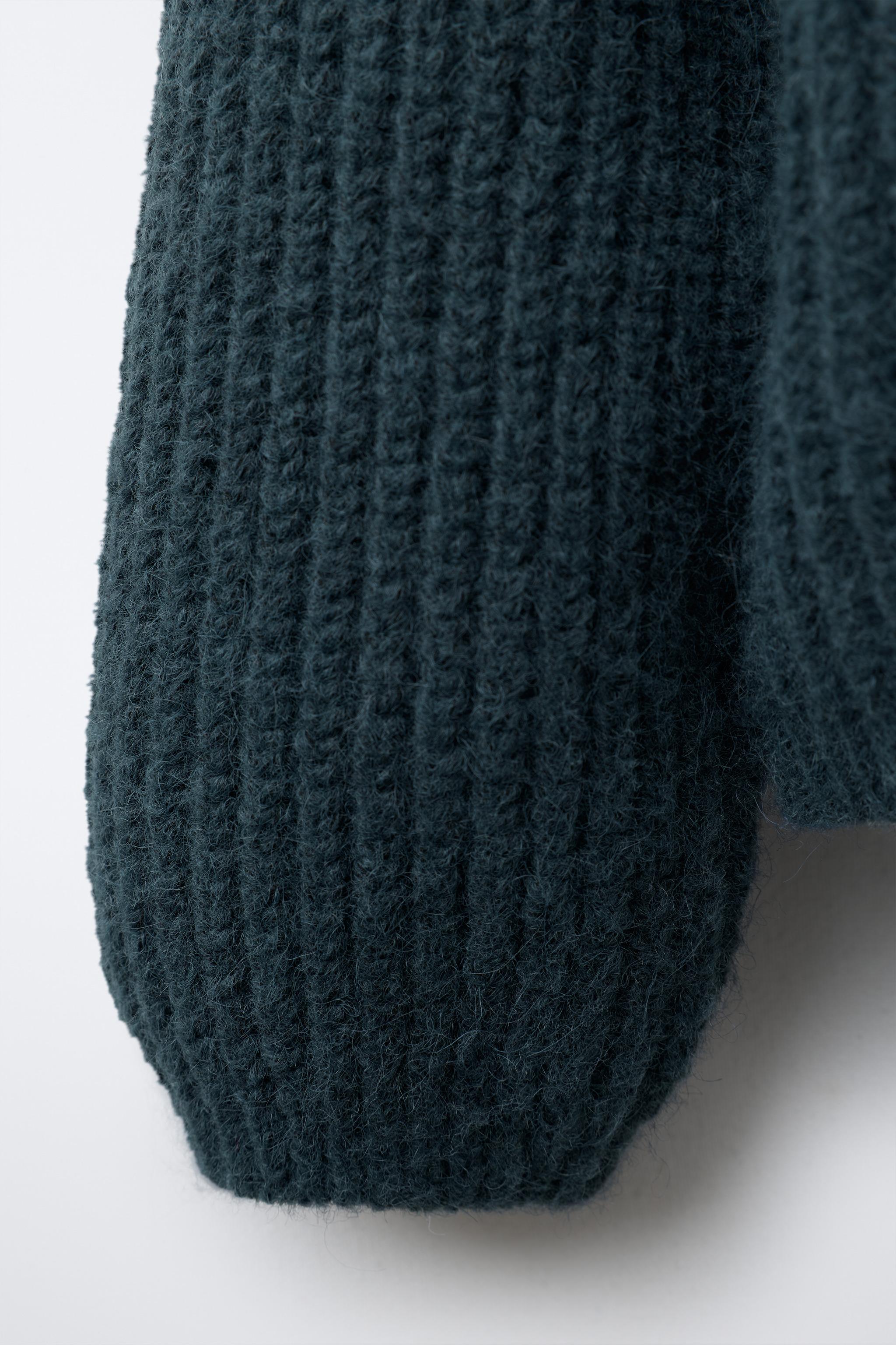 CARDIGAN WITH PETER PAN COLLAR